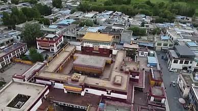 山南市昌珠寺全景航拍视频的预览图